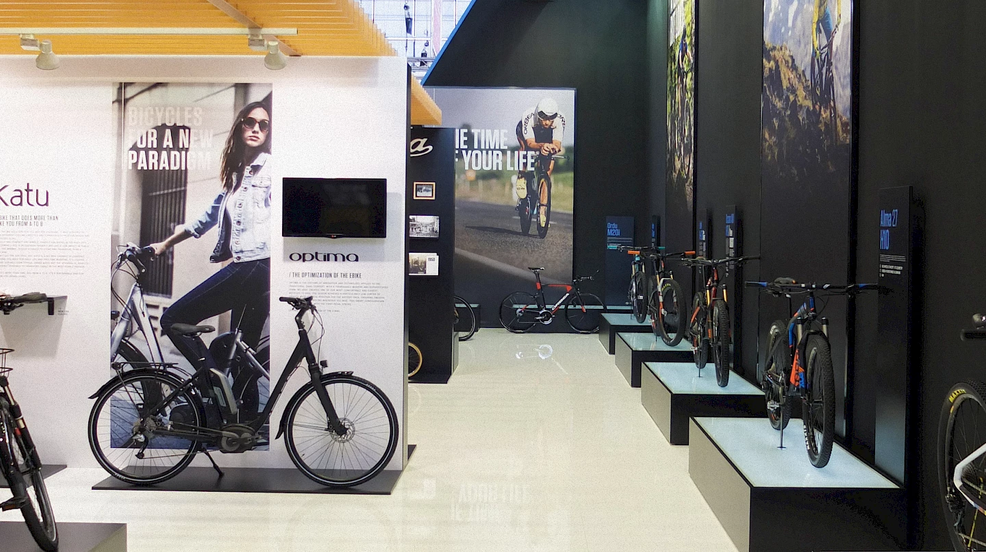 narrative 02 design sports stand lifestyle move branding orbea spaces 